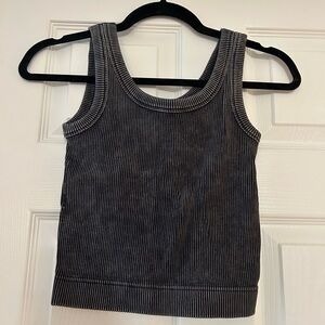 athletic workout crop top